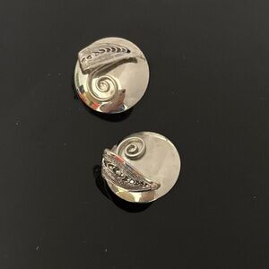 Vintage Elegant Silver Toned Clip-On Swirl Earrings